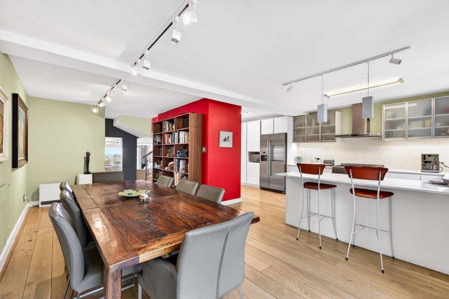 3 Bedroom Property for Sale in Vredehoek Western Cape